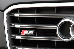 Audi S8 2012 года  (WW)